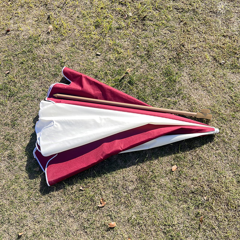 2Mファイバーフレーム、軽量アルミシャフト、普通の日傘。