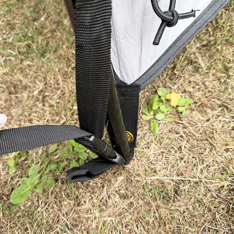 車の後部に接続するアウトドアキャンプ用二層テント