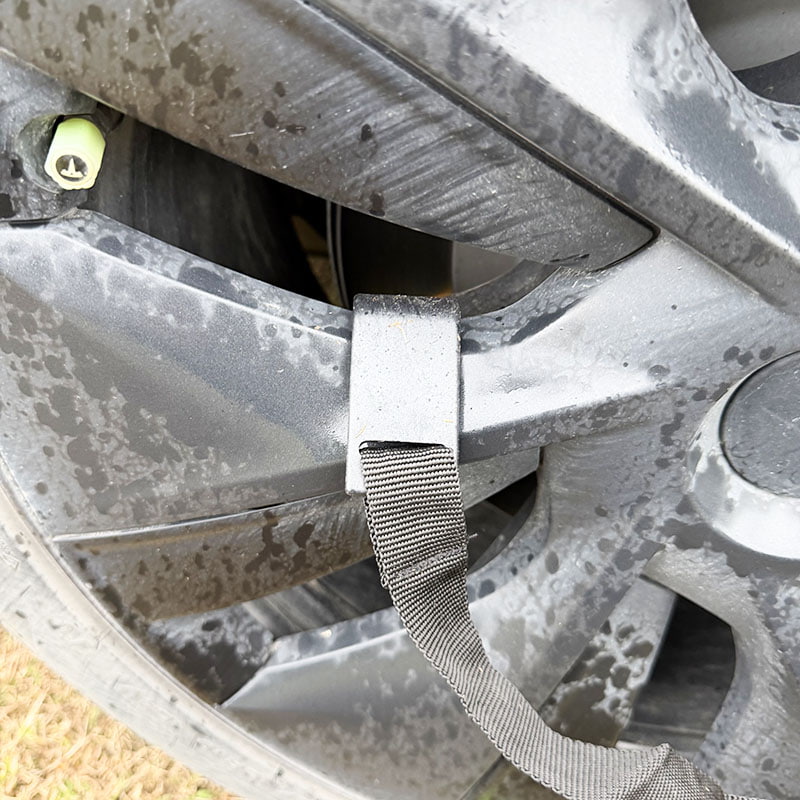 車の後部に接続するアウトドアキャンプ用二層テント