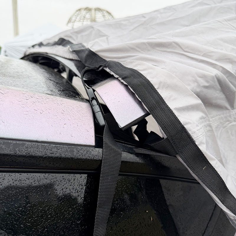 車の後部に接続するアウトドアキャンプ用二層テント